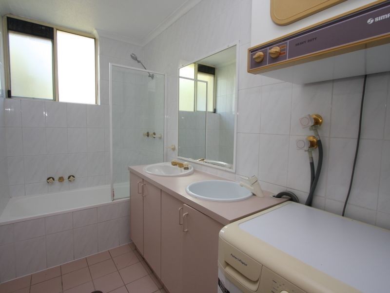 11/146 Marine Parade, Southport QLD 4215