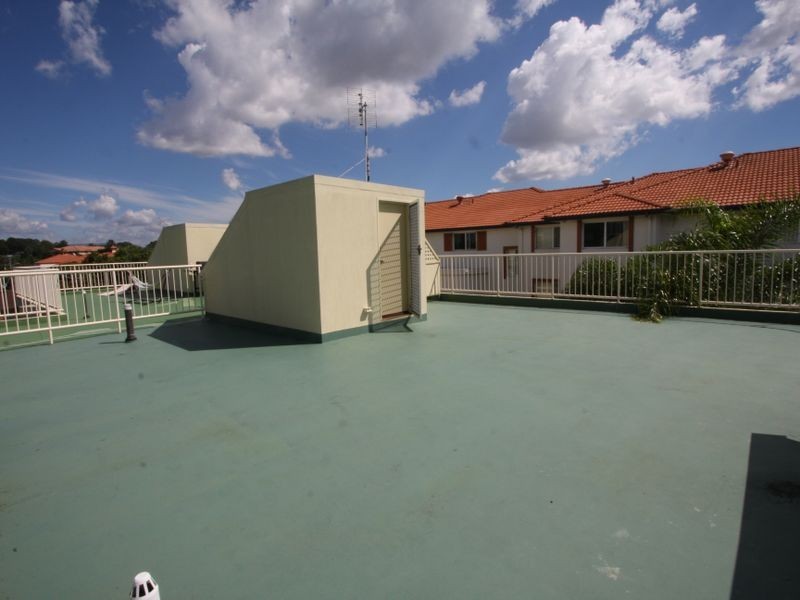 11/146 Marine Parade, Southport QLD 4215