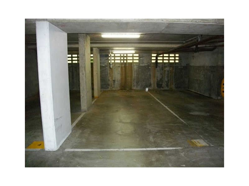 11/146 Marine Parade, Southport QLD 4215