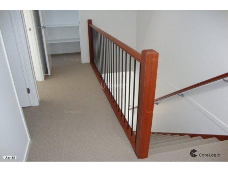 4/446 Pine Ridge Road, Coombabah QLD 4216