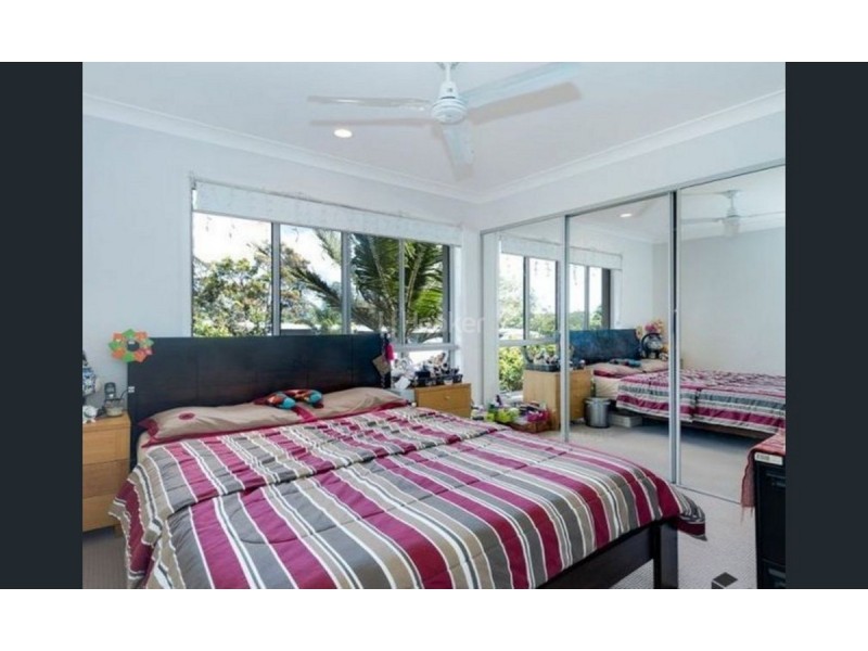 4/446 Pine Ridge Road, Coombabah QLD 4216