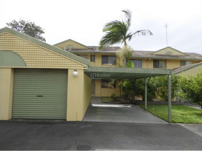 4/469 Pine Ridge Road, Runaway Bay QLD 4216