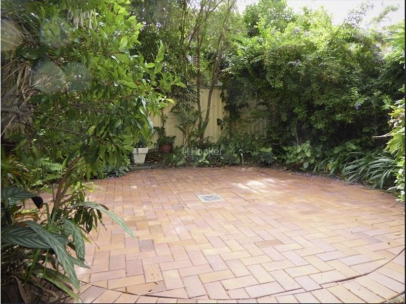 4/469 Pine Ridge Road, Runaway Bay QLD 4216