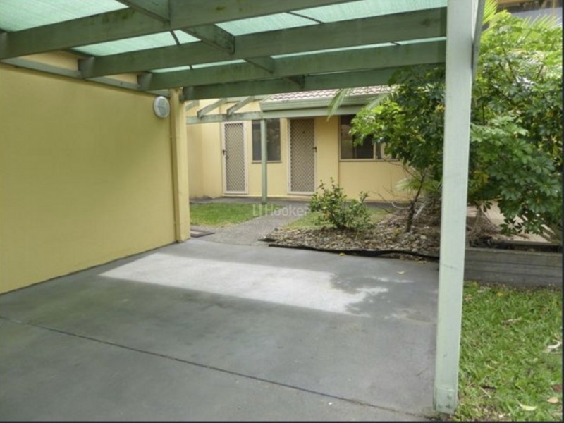 4/469 Pine Ridge Road, Runaway Bay QLD 4216