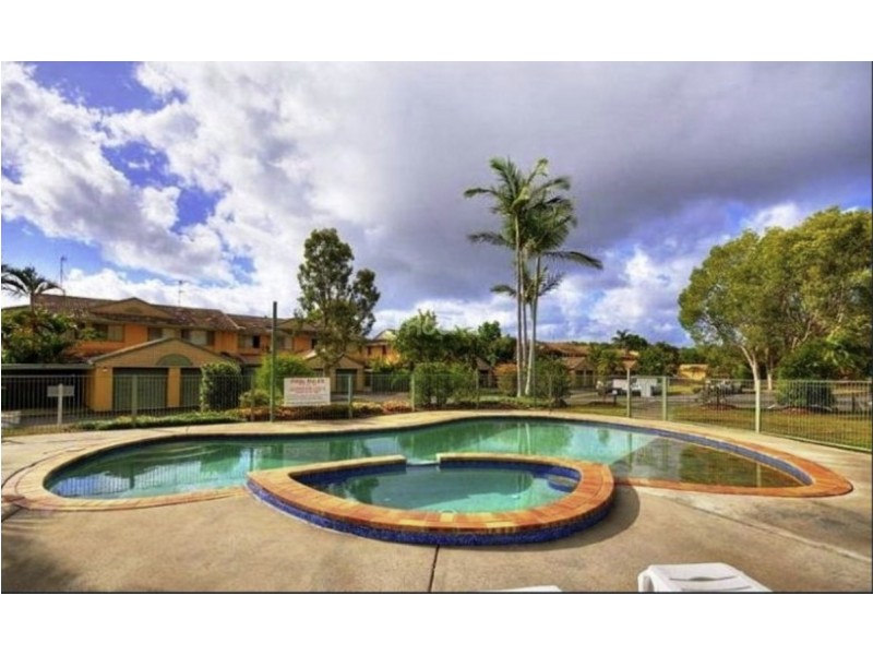 4/469 Pine Ridge Road, Runaway Bay QLD 4216