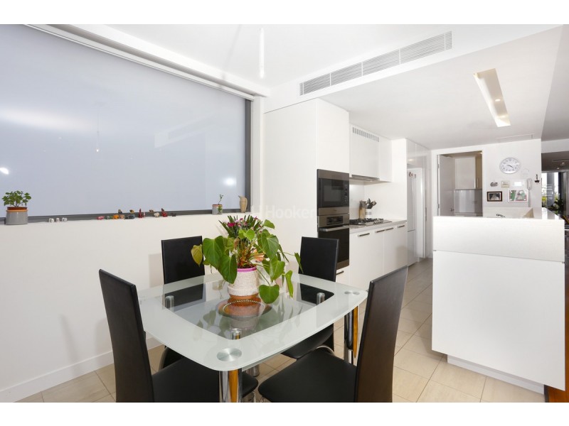 6304/323 Bayview Street, Hollywell QLD 4216