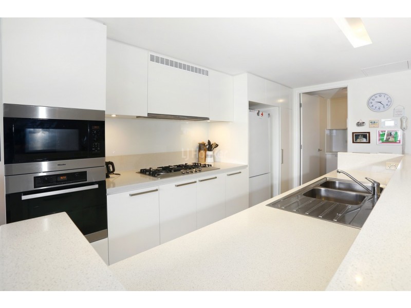 6304/323 Bayview Street, Hollywell QLD 4216