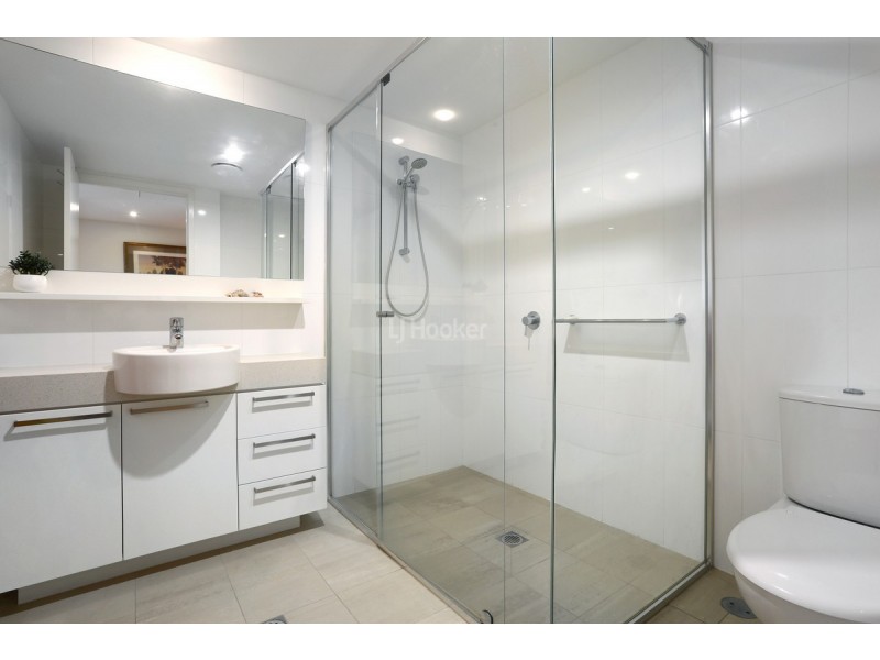 6304/323 Bayview Street, Hollywell QLD 4216