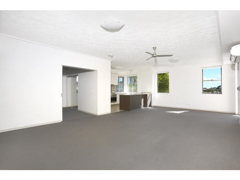 921/66 Sickle Avenue, Hope Island QLD 4212