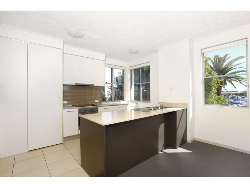 921/66 Sickle Avenue, Hope Island QLD 4212