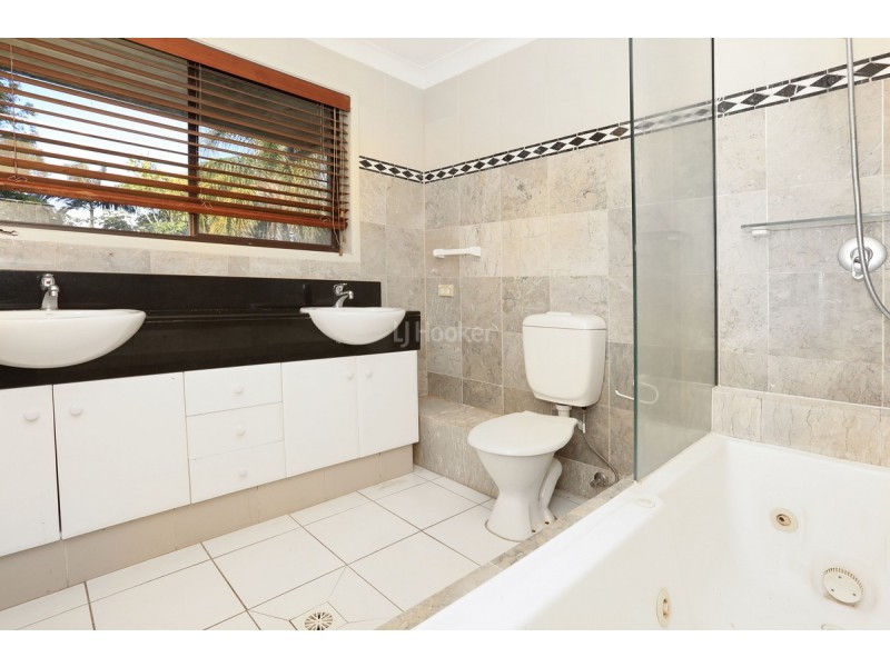 157 Bayview Street, Runaway Bay QLD 4216