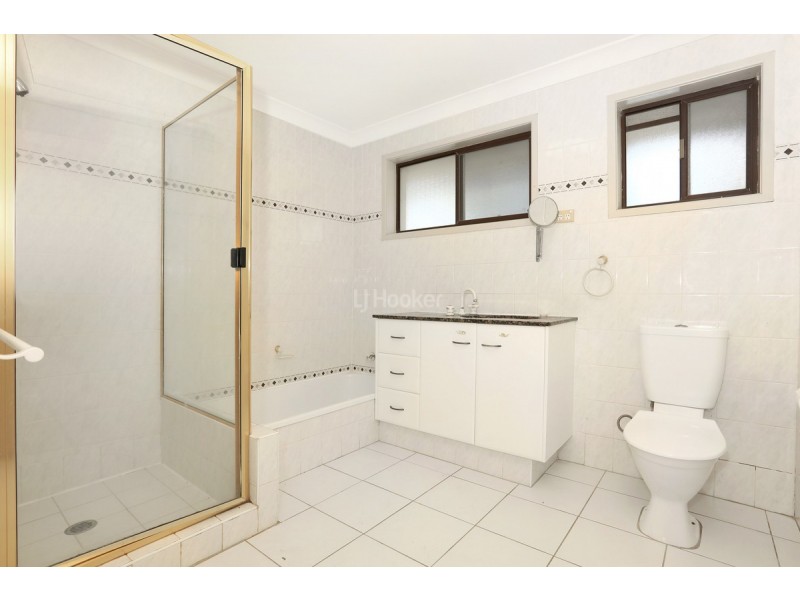 157 Bayview Street, Runaway Bay QLD 4216