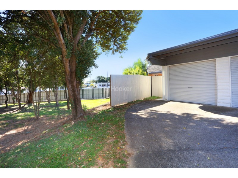 1/12 McWilliam Close, Labrador QLD 4215