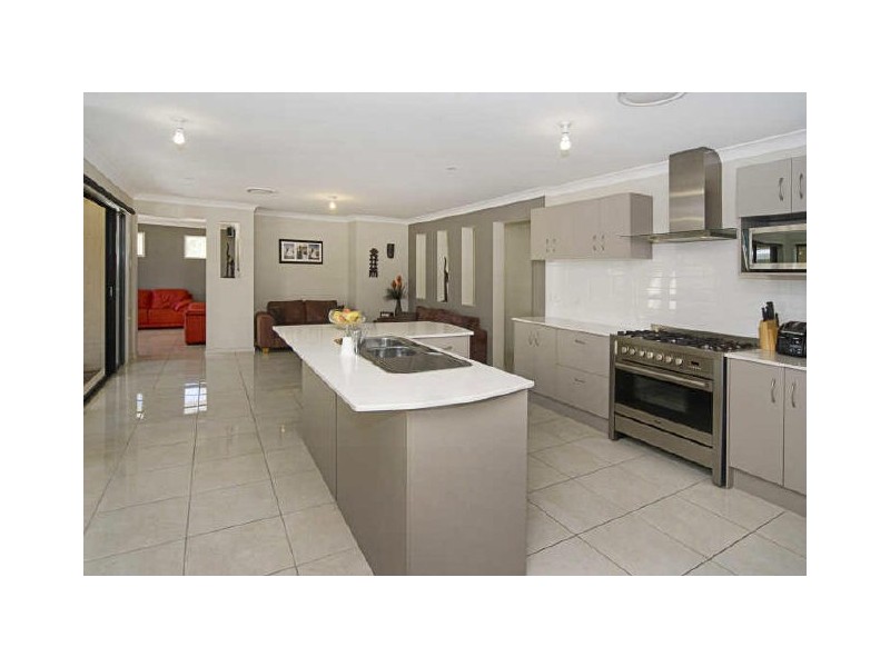 Hope Island QLD 4212