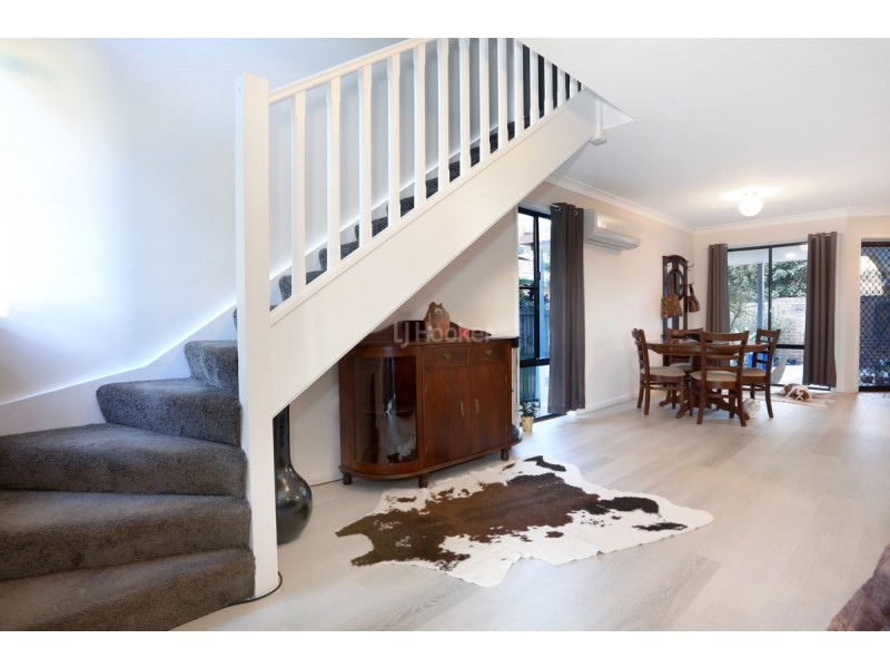 271/125 Hansford Road, Coombabah QLD 4216