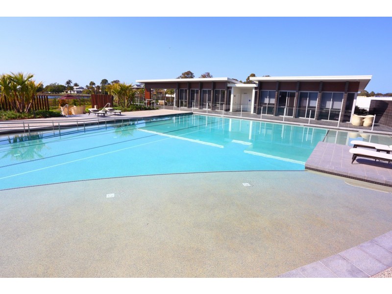 63/93 Sheehan Avenue, Hope Island QLD 4212