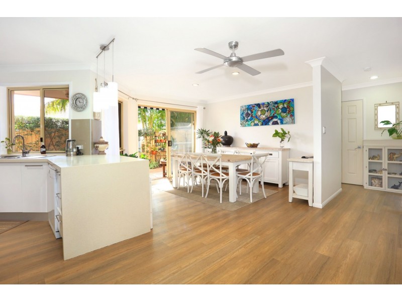 1/51 Markham Avenue, Runaway Bay QLD 4216