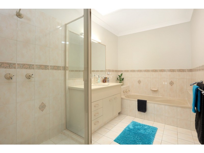 1/51 Markham Avenue, Runaway Bay QLD 4216