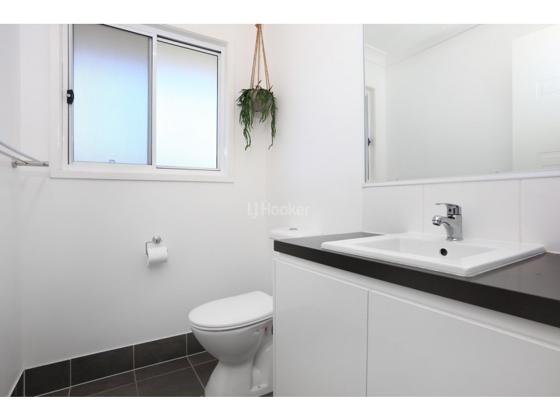 1 Harbour Rise, Hope Island QLD 4212