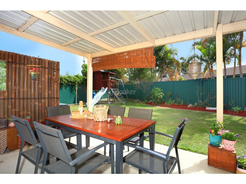 2/13 Hentdale Court, Labrador QLD 4215