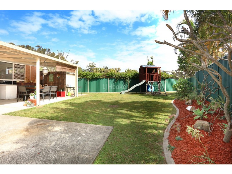 2/13 Hentdale Court, Labrador QLD 4215