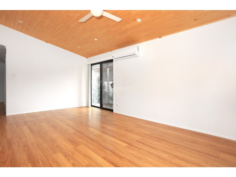 65 Nalkari Street, Coombabah QLD 4216