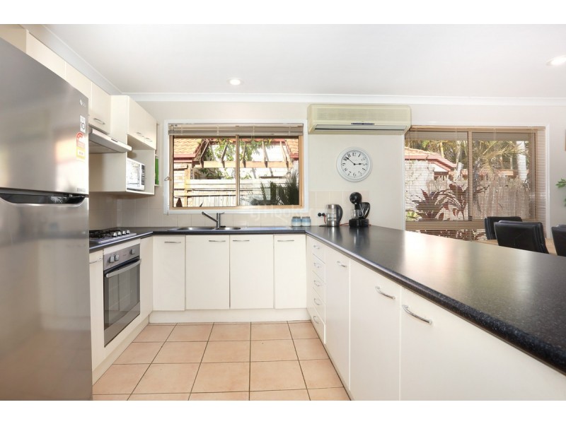 8 Leonardo Circuit, Coombabah QLD 4216