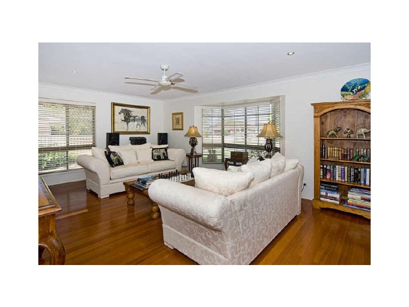 Hollywell QLD 4216