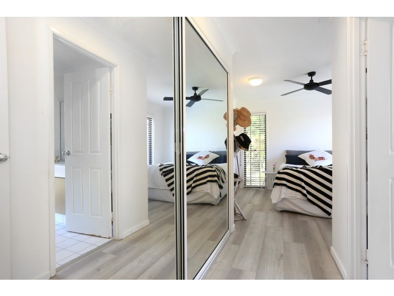 8 Zac Avenue, Coombabah QLD 4216