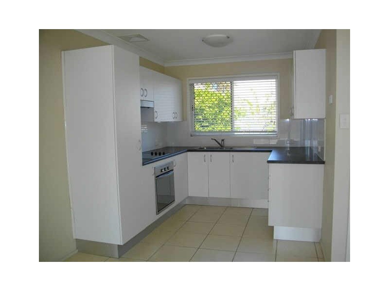 2 Muscovey Avenue, Paradise Point QLD 4216