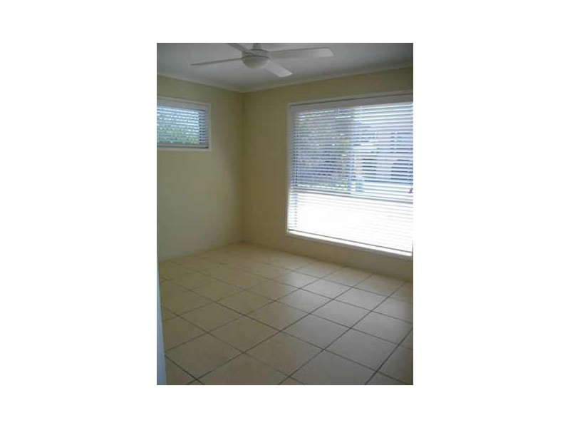 2 Muscovey Avenue, Paradise Point QLD 4216