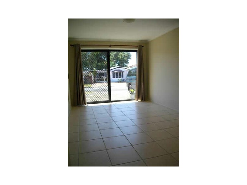 2 Muscovey Avenue, Paradise Point QLD 4216