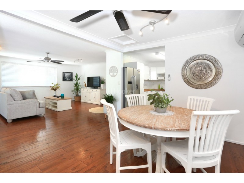 31 Nalkari Street, Coombabah QLD 4216