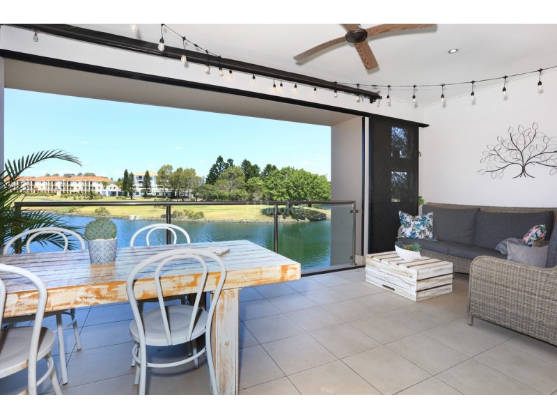 6091 Lugano Drive, Hope Island QLD 4212