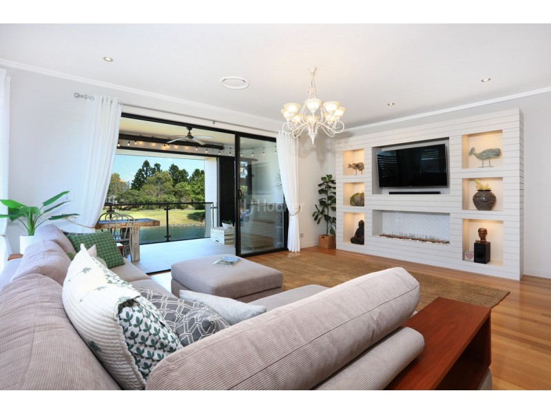 6091 Lugano Drive, Hope Island QLD 4212