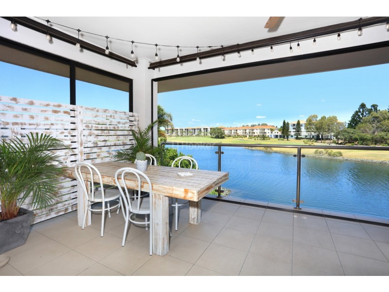 6091 Lugano Drive, Hope Island QLD 4212