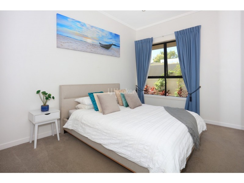 6091 Lugano Drive, Hope Island QLD 4212