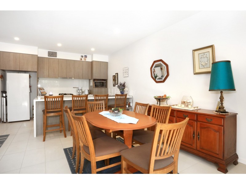 16 Sorrento Street, Hope Island QLD 4212