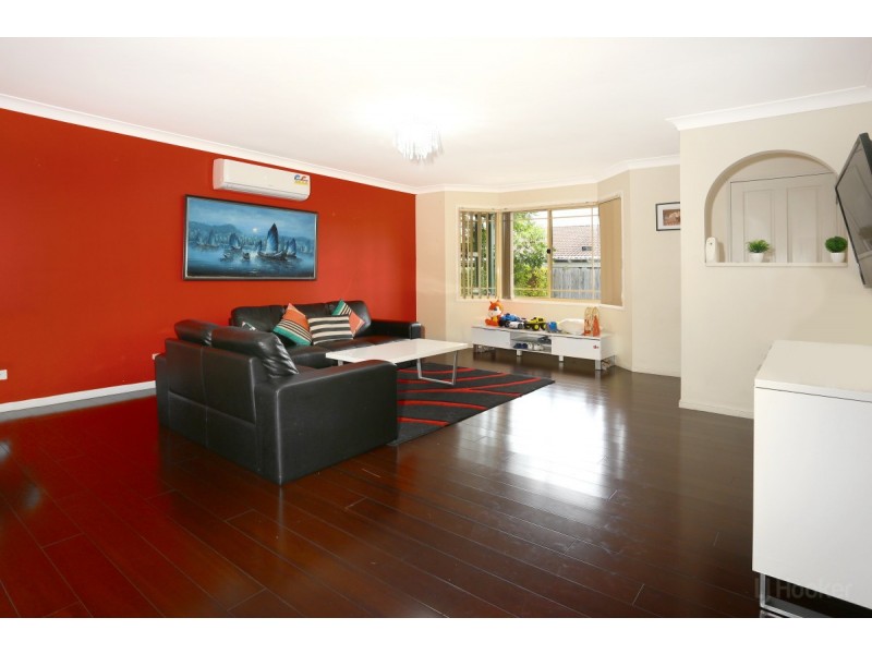 2/423 Oxley Drive, Runaway Bay QLD 4216