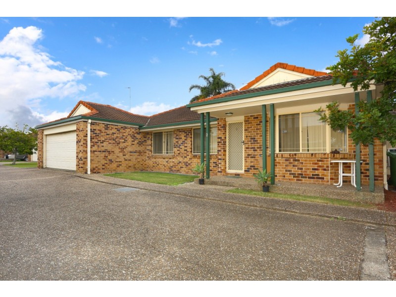 2/423 Oxley Drive, Runaway Bay QLD 4216