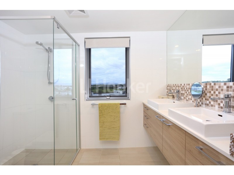 72/93 Sheehan Avenue, Hope Island QLD 4212