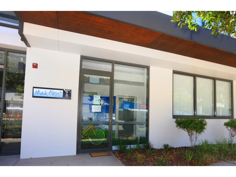 4203/2 Sunset Avenue, Paradise Point QLD 4216