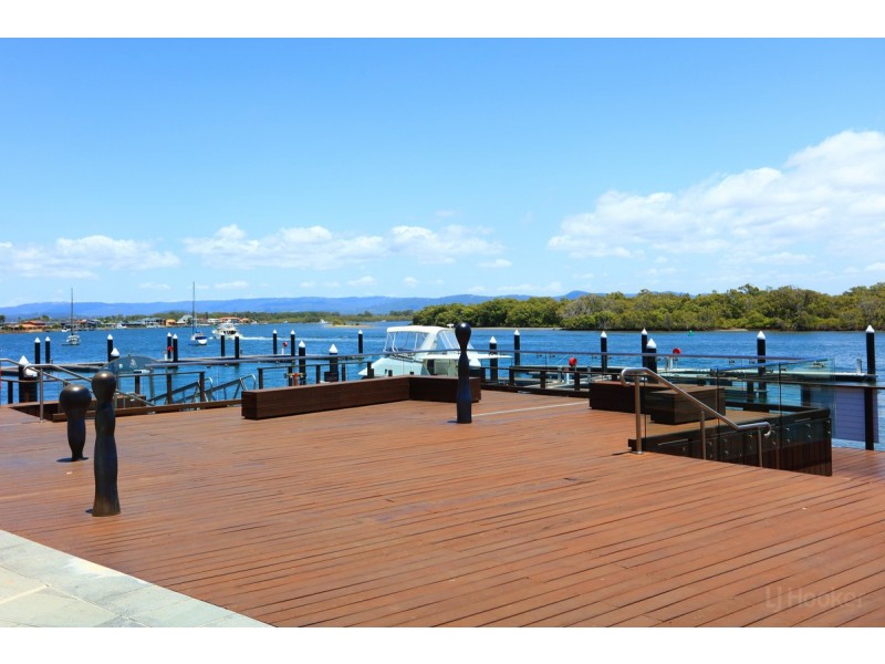 4203/2 Sunset Avenue, Paradise Point QLD 4216