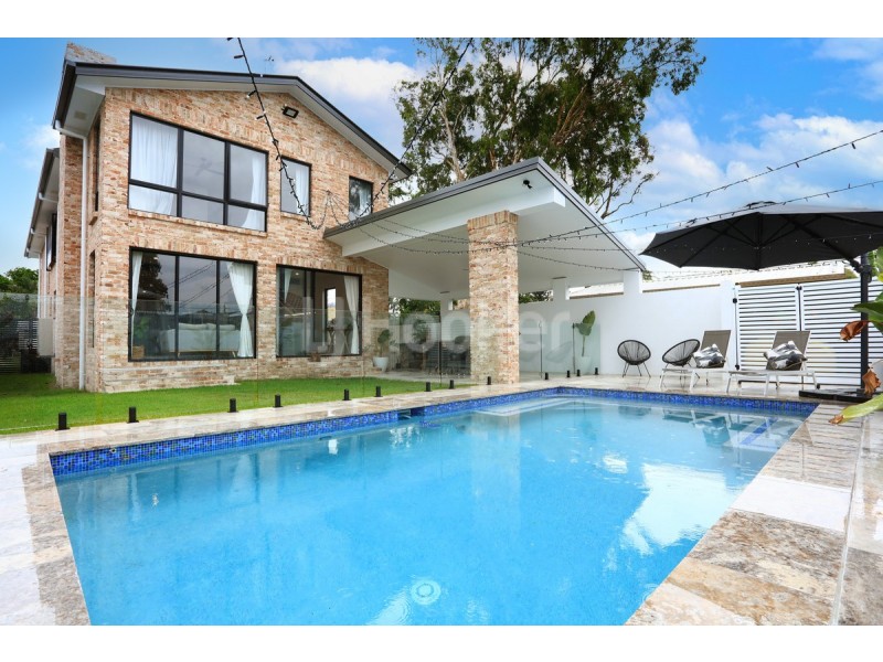 36 Tallara Street, Coombabah QLD 4216