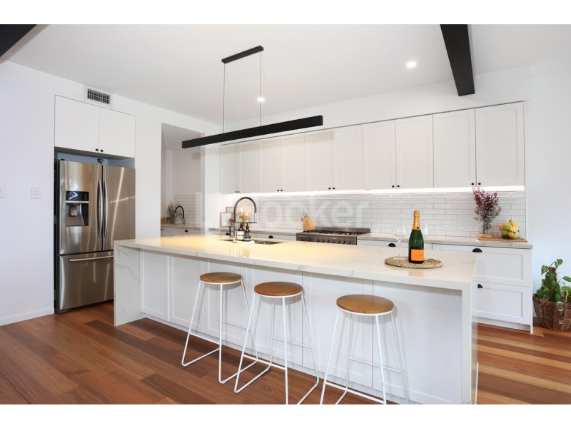 36 Tallara Street, Coombabah QLD 4216