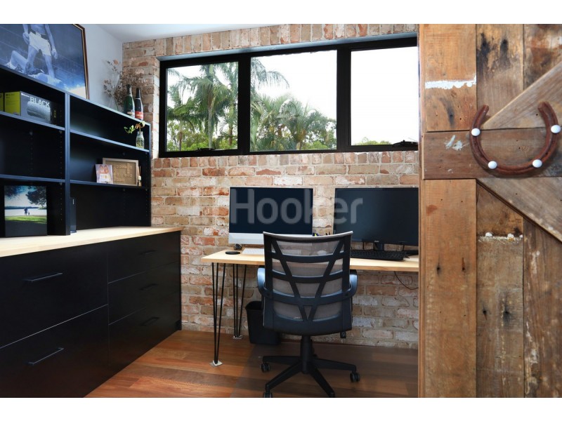 36 Tallara Street, Coombabah QLD 4216