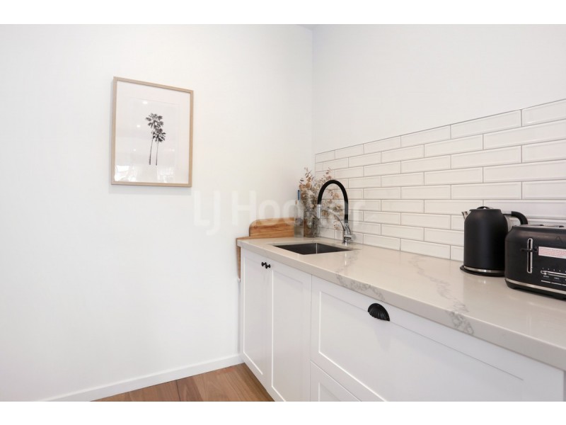 36 Tallara Street, Coombabah QLD 4216