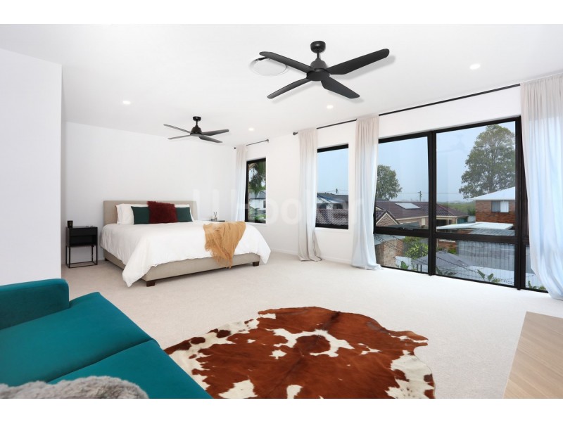 36 Tallara Street, Coombabah QLD 4216