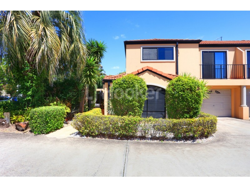 1/95 Pohlman Street, Southport QLD 4215