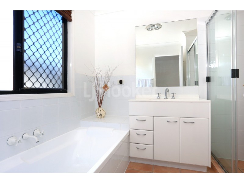 1/95 Pohlman Street, Southport QLD 4215